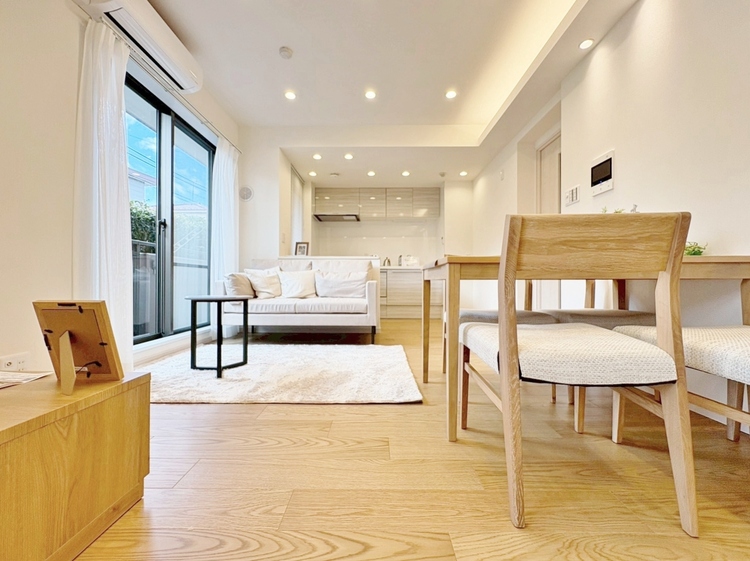 居間 豊かな居住性と、安心感を満たすクオリティが見事に調和した住空間。