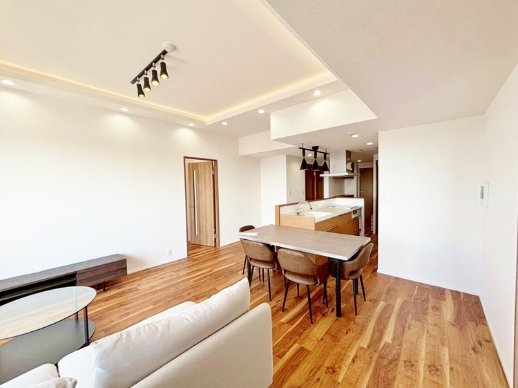 居間 「空間が織り成すひとつ先の住み心地」を演出します。