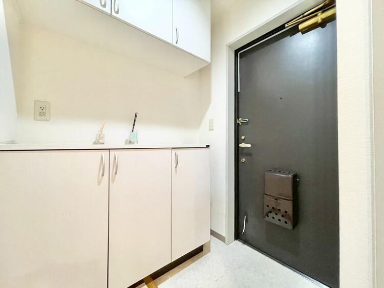 玄関 シューズボックスを完備した玄関です。