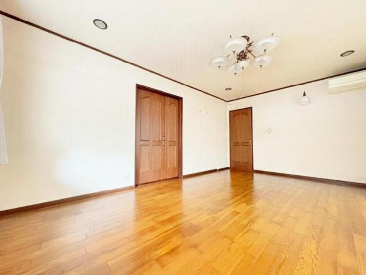 居間 【2025年10月撮影】