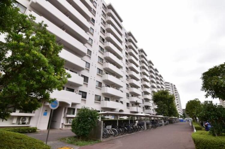 その他 管理の行き届いた駐輪場は屋根付きで雨の日も安心です。