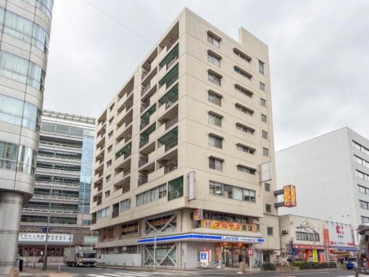 外観 落ち着いた色合いで、周囲の街並みに馴染む外観です。