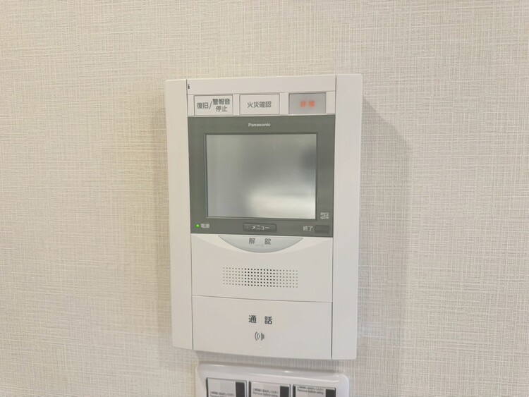 その他 誰が来てもわかる様にモニター付きインターホンを設置。