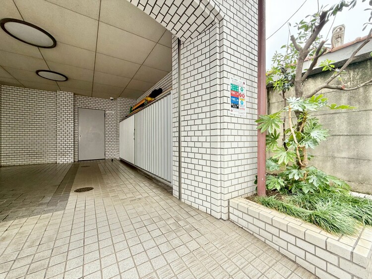 その他 ゴミ置場。綺麗に管理されております。