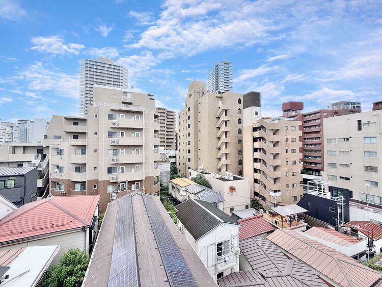 その他 眺望や窓からの景色が良いと、家で過ごす時間も快適です。