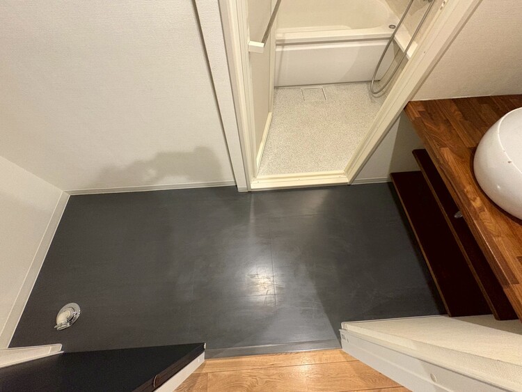 その他 十分な広さの脱衣所。