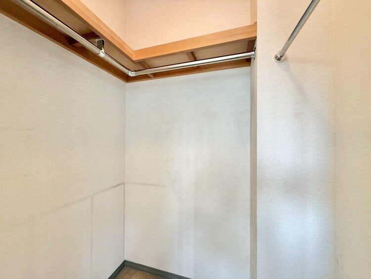 その他 収納スペースが付いていて、お部屋を広く使っていただけます。