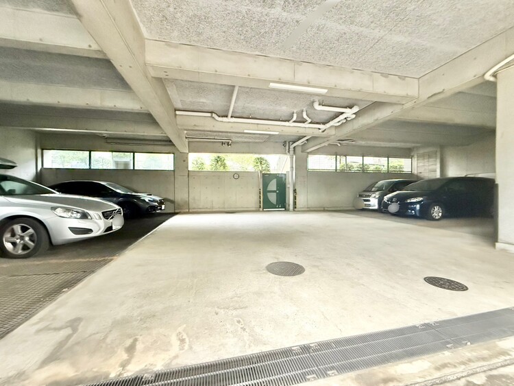 その他 駐車スペースが嬉しいですね。※空き状況は都度ご確認下さい。