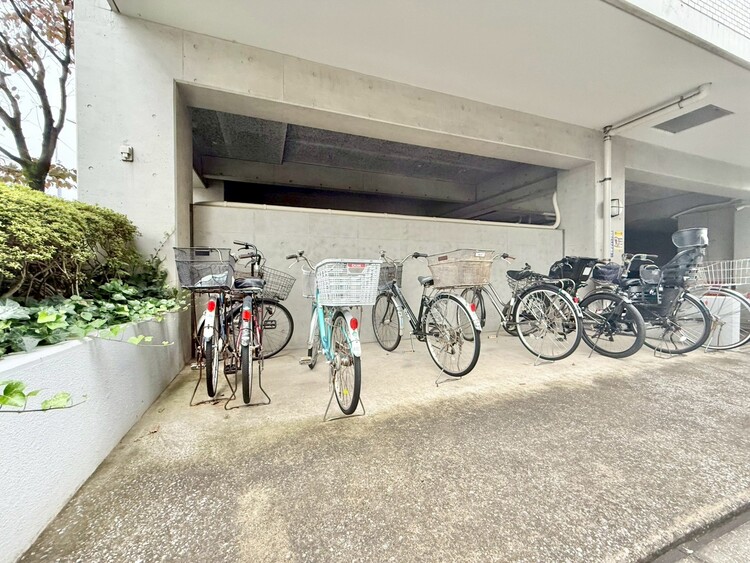 その他 駐輪場も綺麗に整頓されています。※空き状況は都度ご確認下さい。