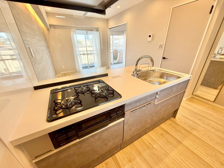 その他 使いやすくスタイリッシュなキッチン空間になっております。