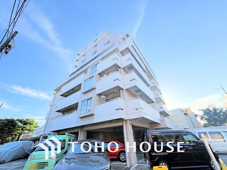 外観 〜ルーフバルコニー付き新規リノベーション済3LDK〜3路線3駅利用可能の好立地〜