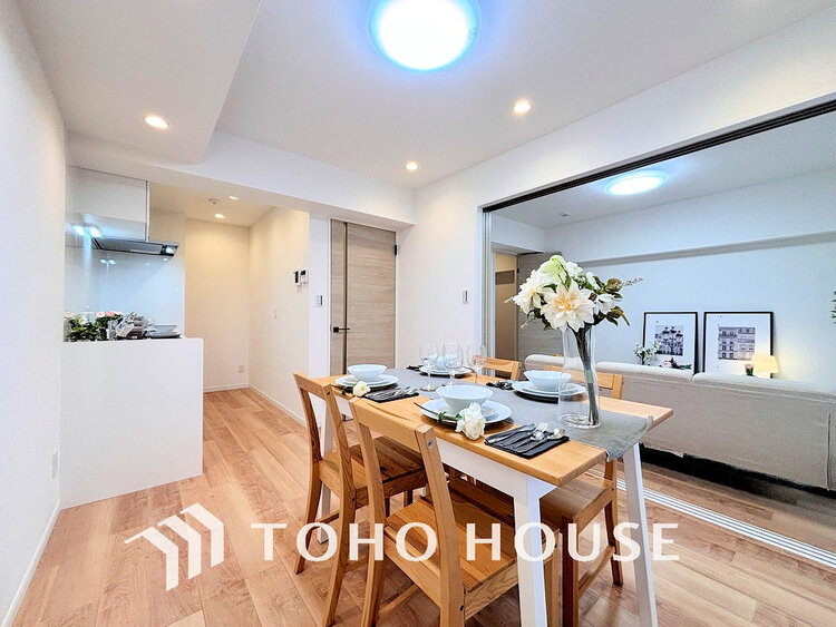 内装 ゆったりとくつろげる上質なリビングダイニングは、あなたの暮らしに価値のある時間を演出してくれます