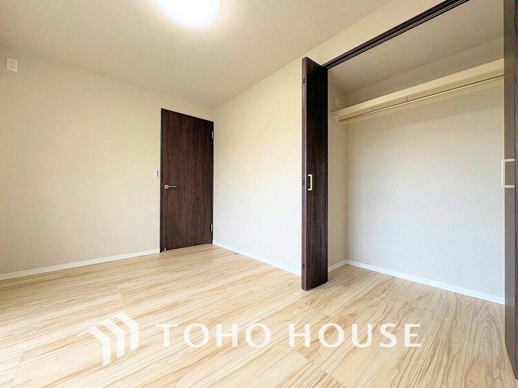 内装 1日の疲れを癒し、心地よく寛げるようゆったりとした広さをしています