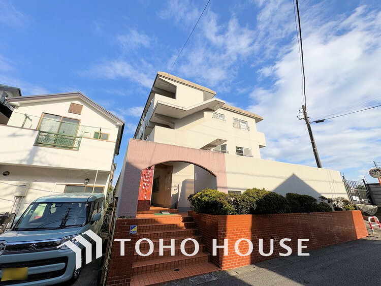 外観 〜「長津田」駅徒歩13分〜専用庭付き2LDKマンション〜LDK15帖超えの広々とした空間〜