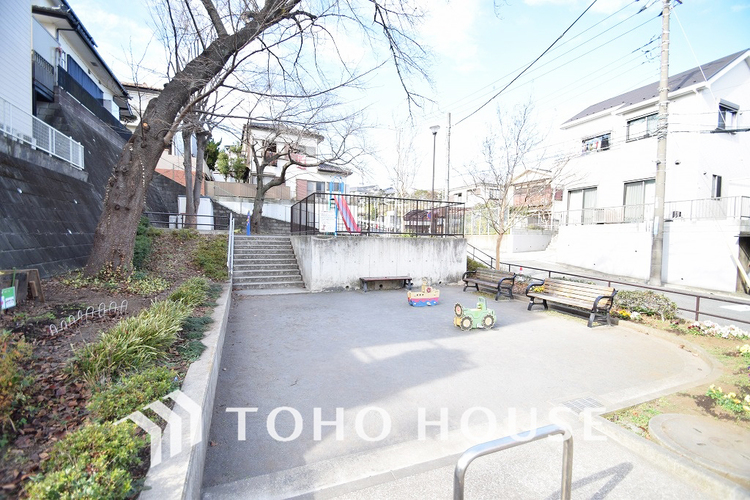 周辺 永田西ノ谷公園　距離700ｍ