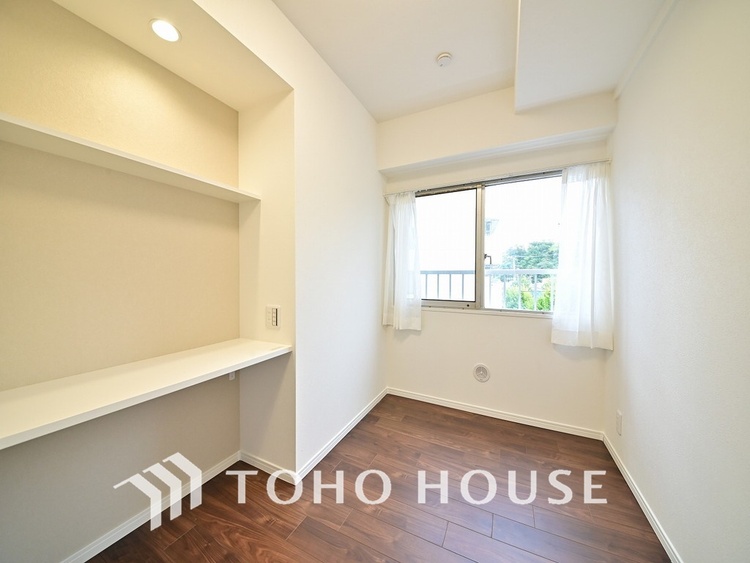 内装 キッチン横のDENスペース