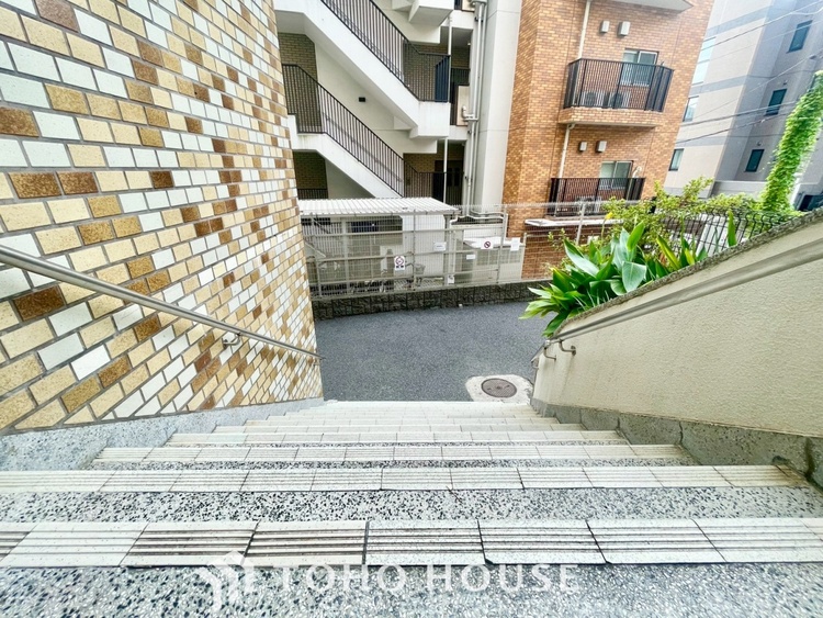 その他 現在改装中◆家の顔◆玄関は家の顔。収納上手は玄関を制する。