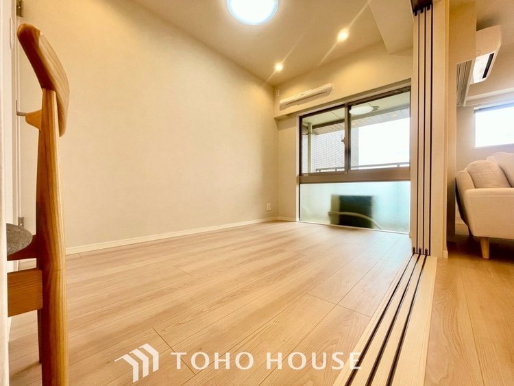 内装 【PRIVATE ROOM】◆属毛離裏◆子は父を手本とし、母に愛育されて成長する。家族の深い繋がり。いつまでも大切にしたい。