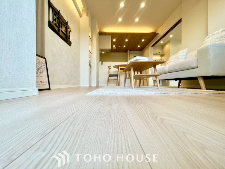 内装 【LIVING】◆Sunshine◆光が燦々と入り、いるだけで気持ちいい。「開放的でゆとりあるお部屋です。」