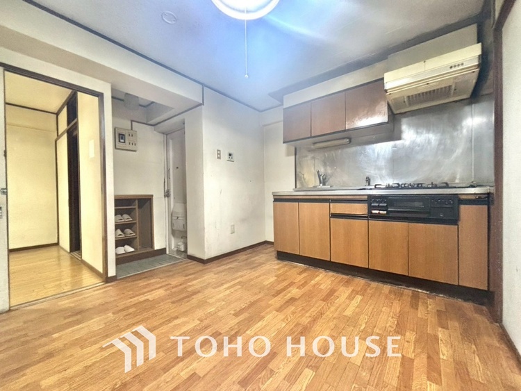 内装 「想像していた以上に広い」が写真を撮っているときの感想です。家事動線に配慮したプランによりご家族がくつろげる明るく広い空間が確保できました。