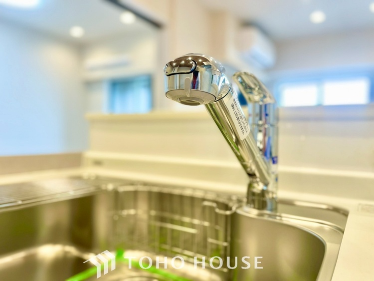 その他 【KITCHEN】◆開放的◆後片付けが楽なシステムキッチン。収納スペースの充実！