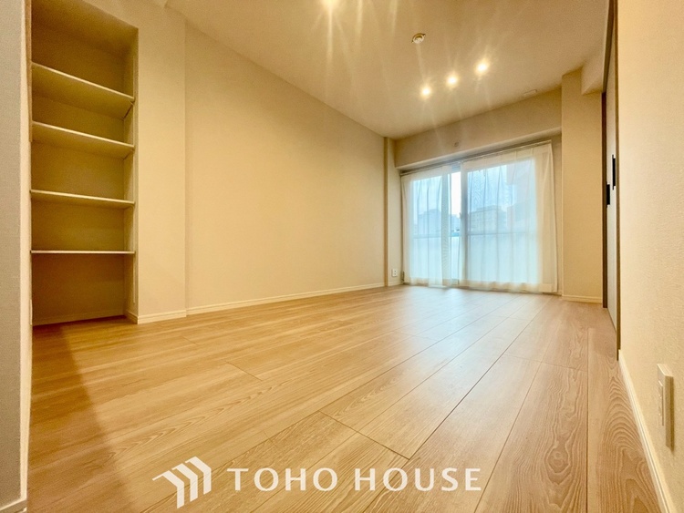 内装 【LIVING】◆扉を◆開くとこの景色。家族の”おかえり”の声が聞こえてきそう。