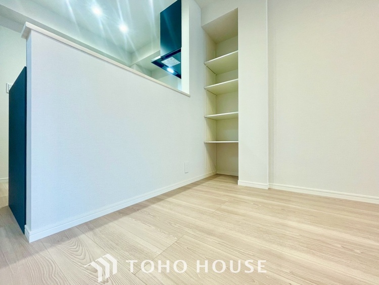 内装 【LIVING】◆住む喜び、楽しさ、感動◆を君と共有したい。いつまでもずっと家族を見渡せるこの広い空間で。