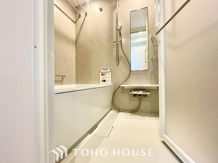 風呂 【BATHROOM】◆プライベートな空間◆simpleだからrelaxできるんです。こころもからだもキレイさっぱり。