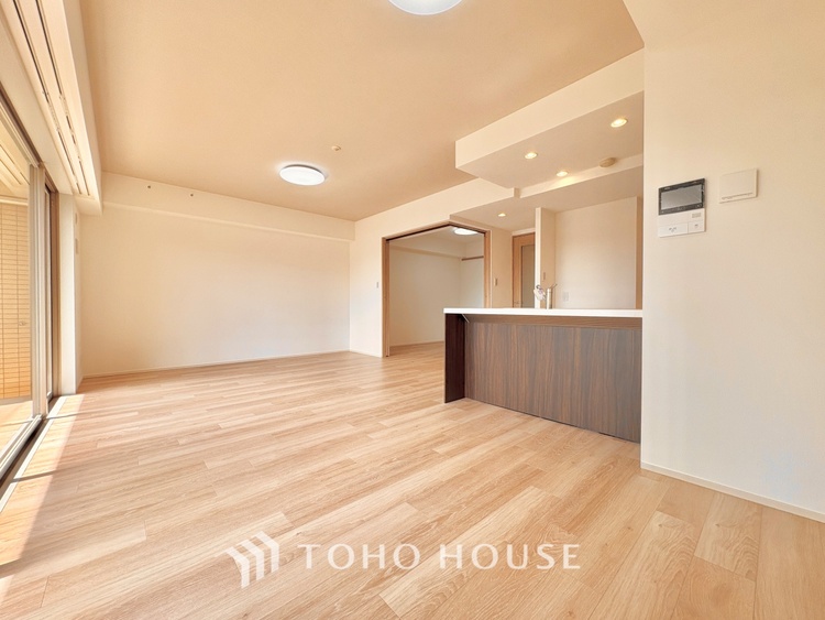 その他 選び抜かれた素材と、熟練の職人技が息づくキッチン。本物を知るあなたのための、美しきステージです。