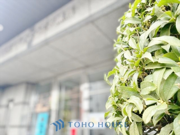 外観 ◆水面に映る◆紅葉を纏った山々を眺め、美しさのあまり感嘆のため息を漏らした事は無いだろうか。いつしか忘れかけていた自然の美しさと力強さを思い出させてくれる、そんな景色がここにもある。