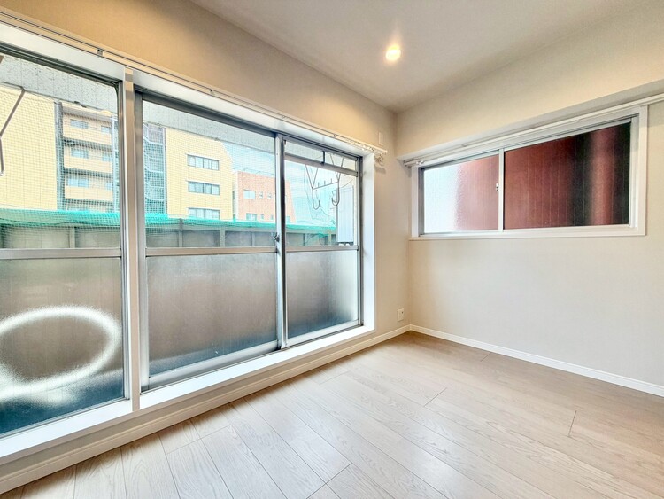 居間 充実した生活は伸びやかな居室空間から始まります。