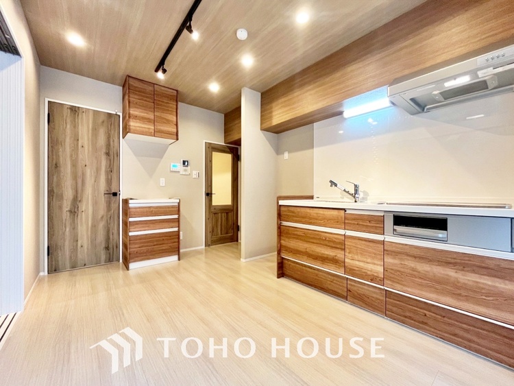 内装 【LIVING】◆家族◆愛する家族を一目で見渡せる。家族が集う空間。永遠に続く幸せな毎日を、ここで。