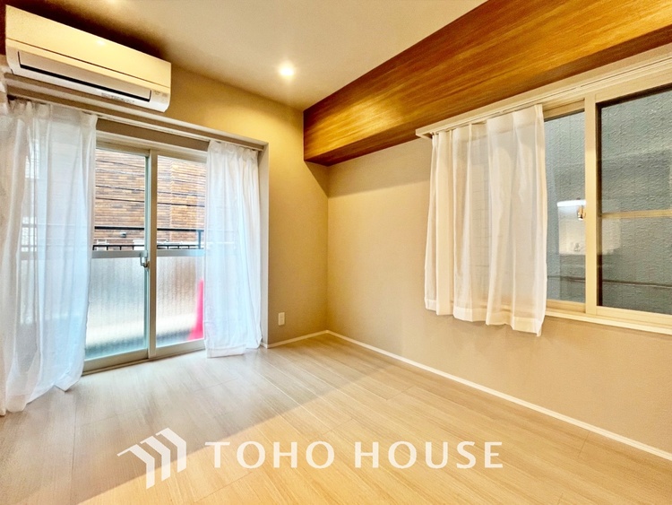 内装 【PRIVATE ROOM】◆属毛離裏◆子は父を手本とし、母に愛育されて成長する。家族の深い繋がり。いつまでも大切にしたい。