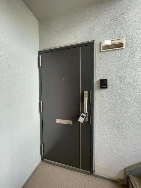 その他 住戸玄関。ダブルロックのディンプルキー採用玄関ドアで、防犯面も安心です。