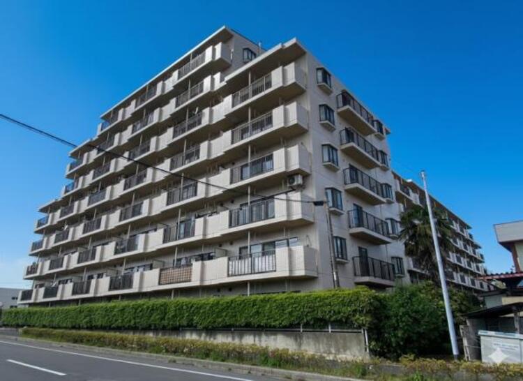 外観 徒歩圏にスーパー、コンビニの揃うお買い物便利な住環境の、オートロックマンションです！