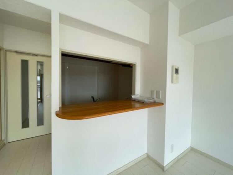 キッチン ご家族の会話が弾む対面キッチン。料理中もお子様に目が届き、安心です。