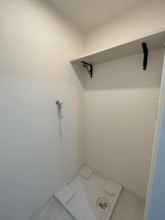 洗面 万一の水漏れにも床への漏水を防ぐ、防水パン設置済み！ 