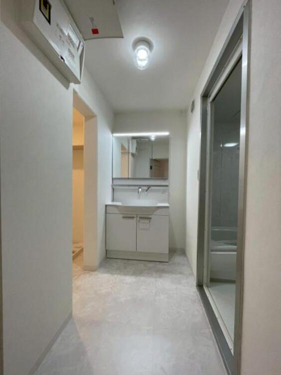 洗面 ランドリースペースと洗面スペースが分かれており、来客時には目隠しすることが可能です。