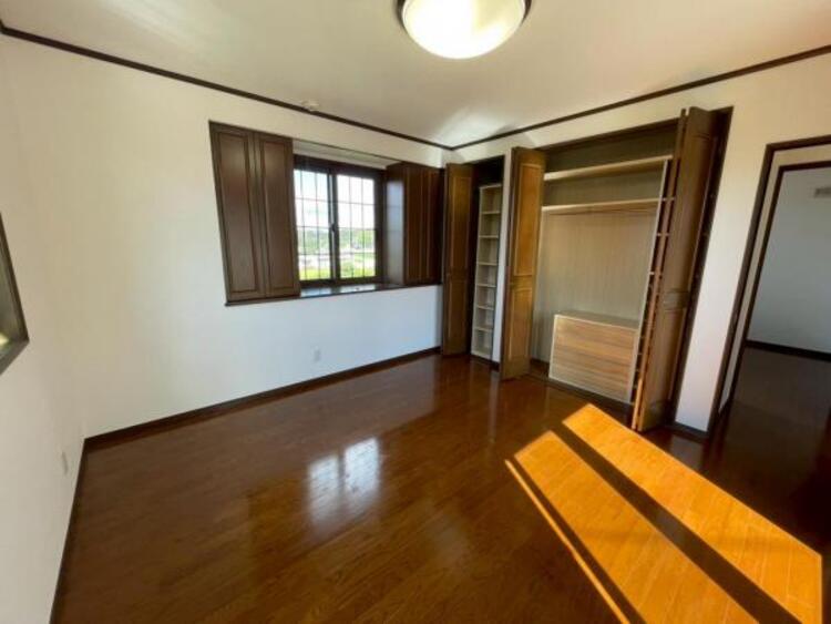 内装 各居室収納がありご家族ごとのアイテムをすっきりとしまえます 