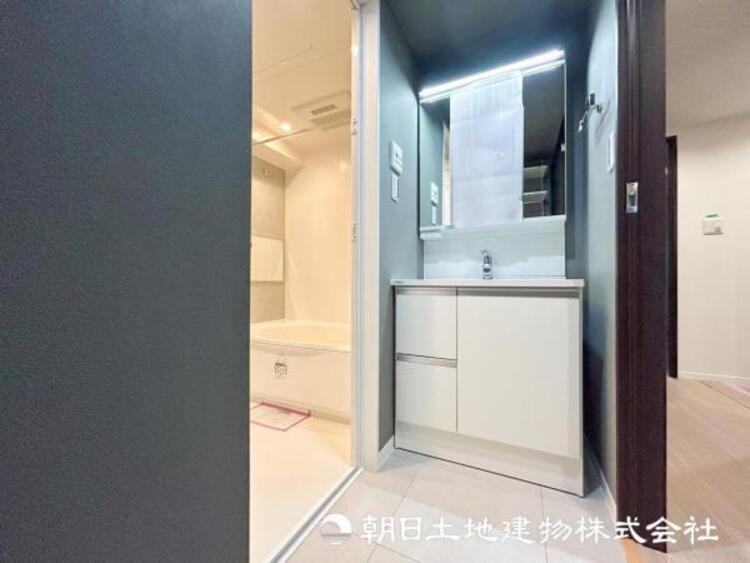 洗面 【洗面化粧台】こだわりをもった洗面台は普段の日々をファッショナブルな日々に変換してくれる力があります。