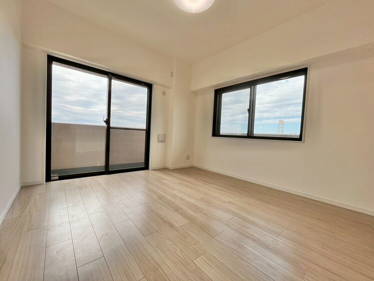 居間 快適に過ごす毎日を求めて、暮らしの中でご自身の「マイホーム」に創り上げてください。