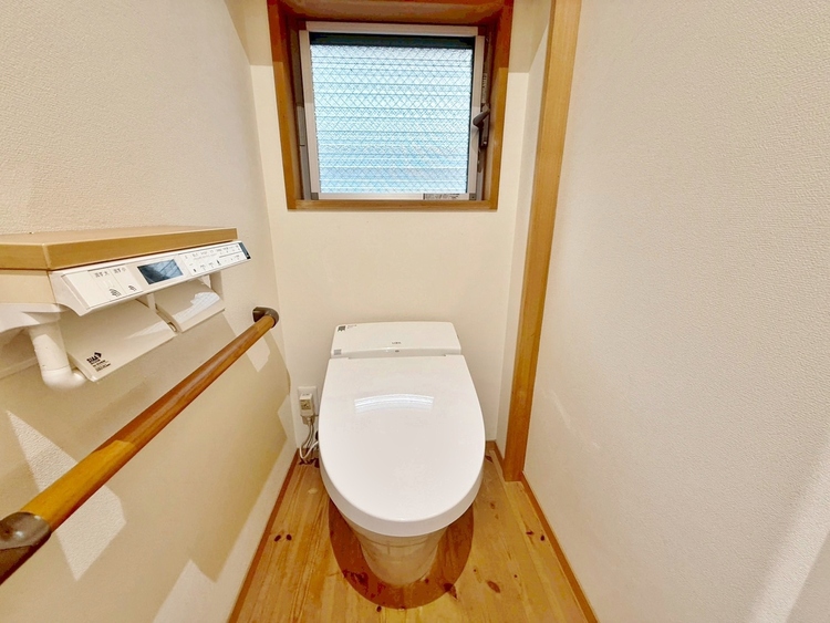 トイレ 暮らしの中のさりげないひとときの快適さにも、こだわりを、持って設備を配しております。