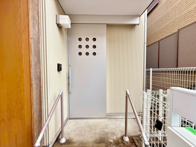 玄関 玄関を開ければ、そこは安らぎのご自宅。