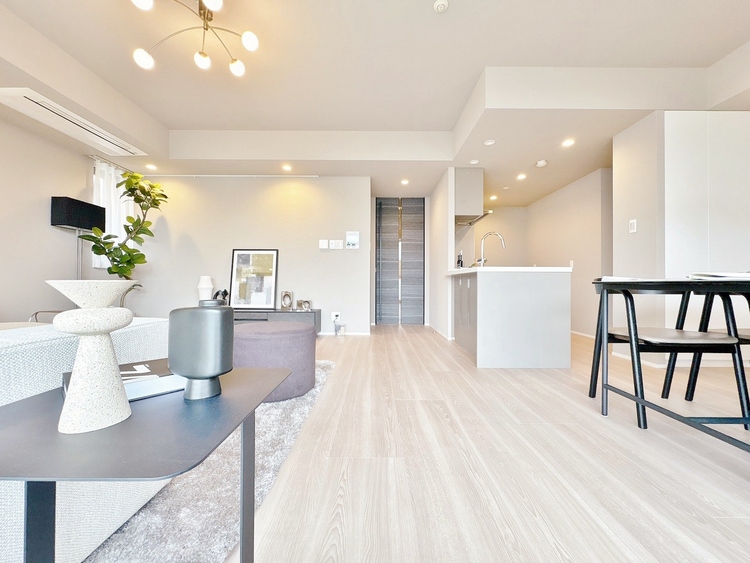 居間 「空間が織り成すひとつ先の住み心地」を演出します。