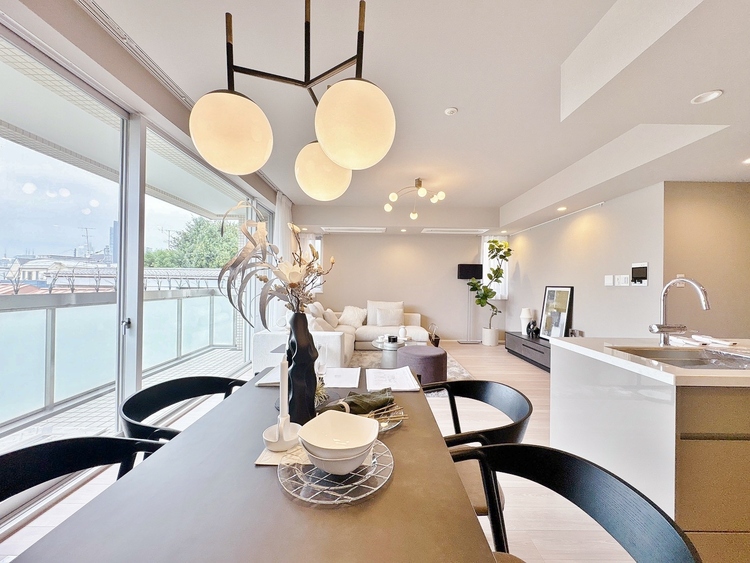 居間 ひとつひとつの空間に宿した機能性、そして美意識。