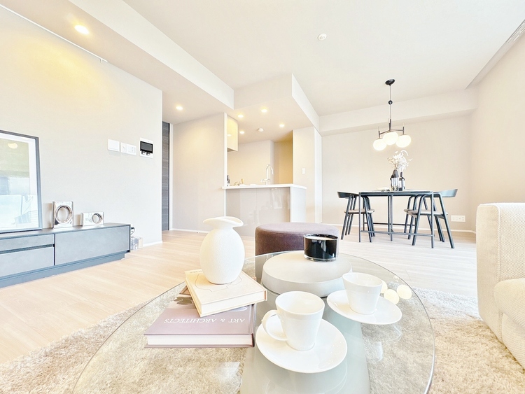 居間 過ごす時間が、たくさんの思い出として紡がれていく場所。