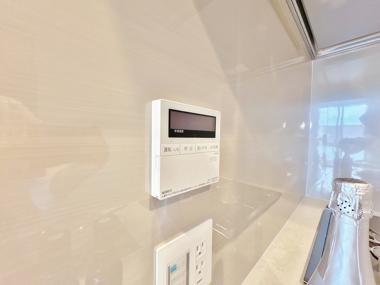 設備 見やすい画面で操作しやすい給湯パネルです。