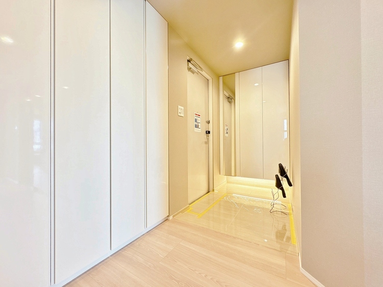 玄関 シューズボックスを完備した玄関です。