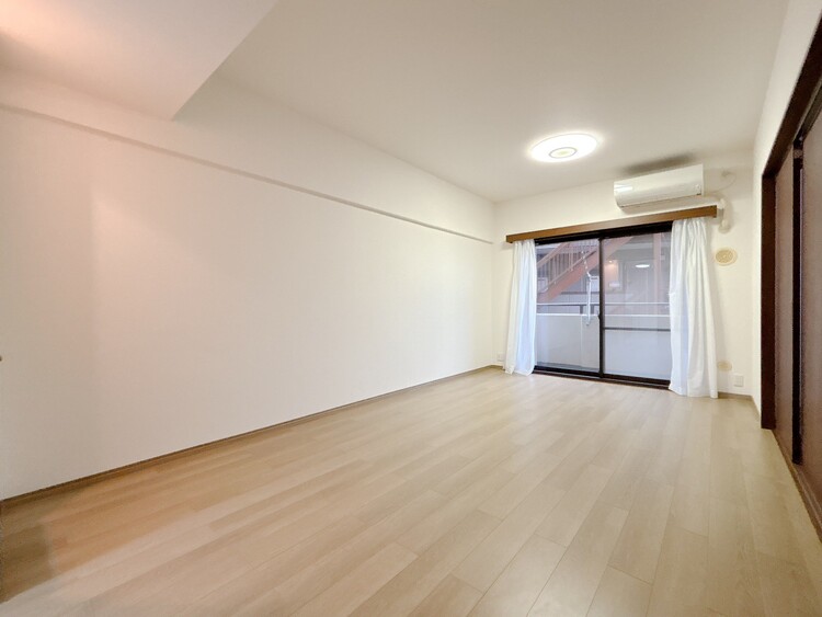 居間 豊かな居住性と、安心感を満たすクオリティが見事に調和した住空間。