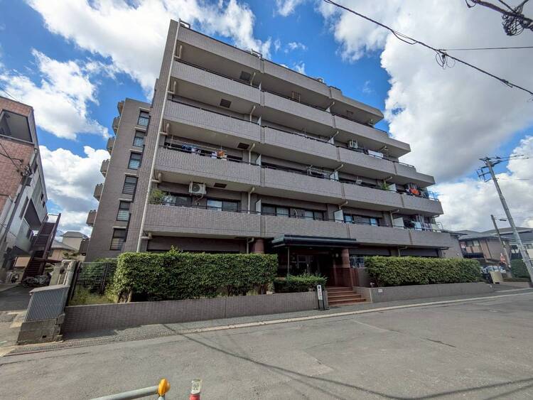 外観 資料には掲載していない情報が、現地にはたくさんあります。是非一度、現地をご確認ください。